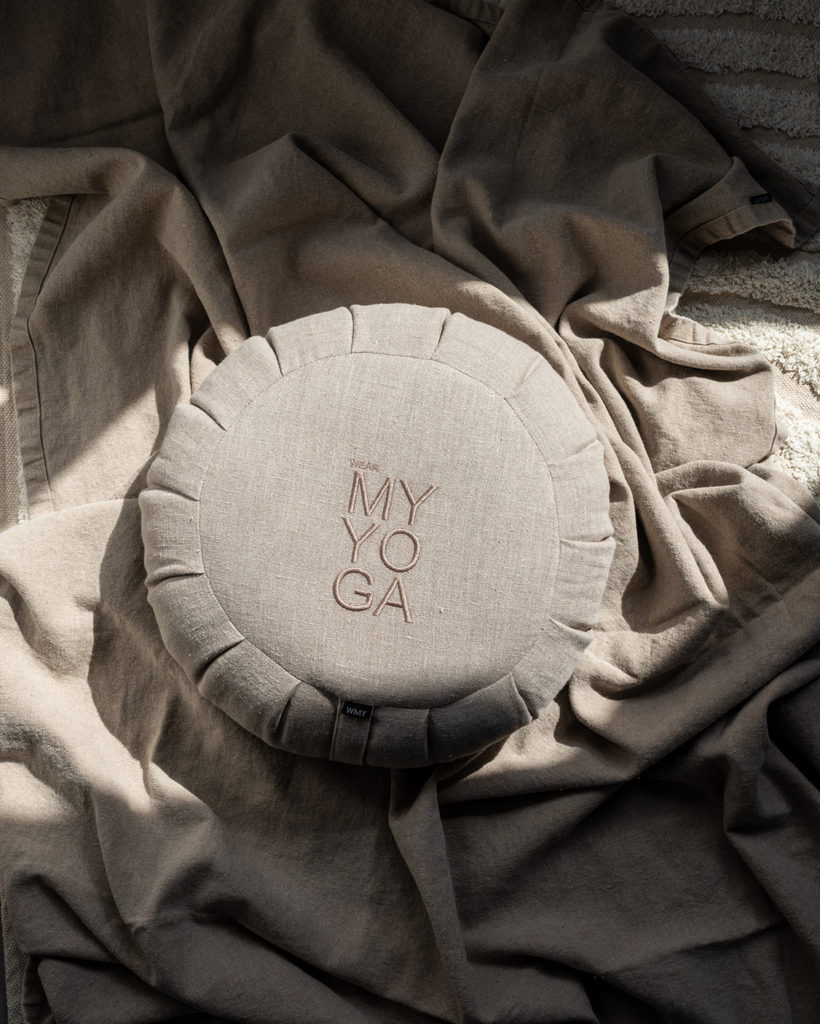 Zafu Meditation Pillow Naturel. Zafu Meditationskudde Linne Natur. Meditationskissen