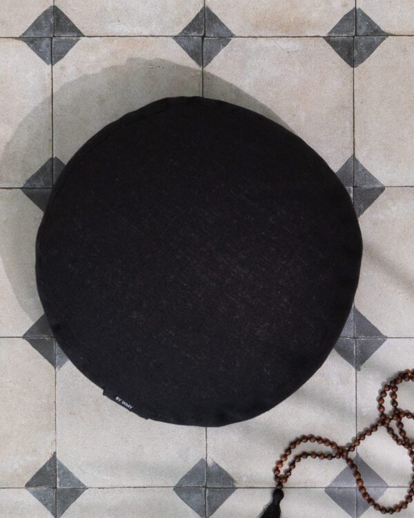Linne Puff Meditationskudde svart. Zafu Pouf Black
