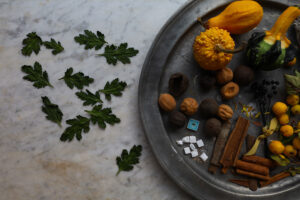 TEnnfat med pimpor, kanel och andra kryddor