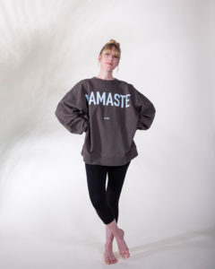 Namaste sweatshirt. Namaste tröja.