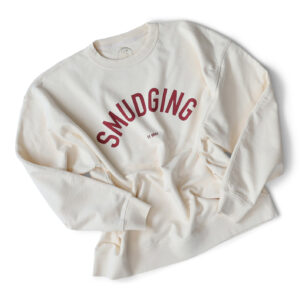 Over -sized Yoga Sweatshirt in off white with the print "Smudging" raspberry red.