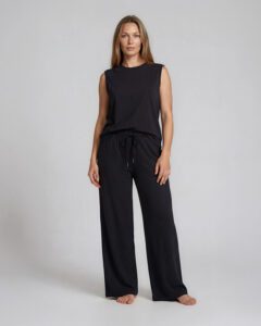 Loose tank top, black, Löst sittande tank top, svart.