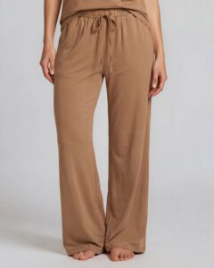 4.5 Wide lounge Trousers cinnamon. Vida lounge byxor, färg kanel.