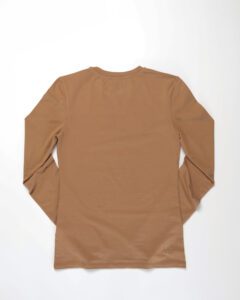 Long sleeved slim top, cinnamon. Långärmad top, kanel.