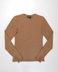 Long sleeved slim top, cinnamon. Långärmad top, kanel.
