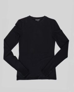 Long sleeved slim top, black. Långärmad top, svart.