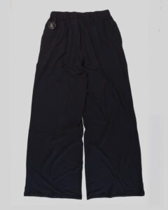 4.5 Wide lounge Trousers black. Vida lounge byxor, färg svart.