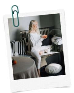 BLACK WEEK YOGA. YOGA BLACK FRIDAY.