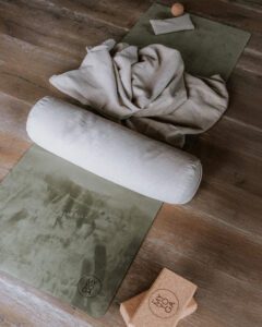 Linne bolster. Bolster linne. Linnebolster. Linen bolster.