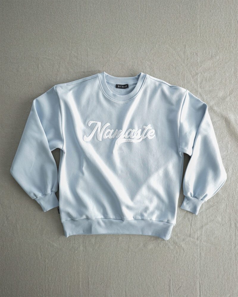 Himmelsblå Namaste Sweatshirt. Cloudblue Namaste Sweatshirt. Himmelblau Namaste Sweatshirt.
