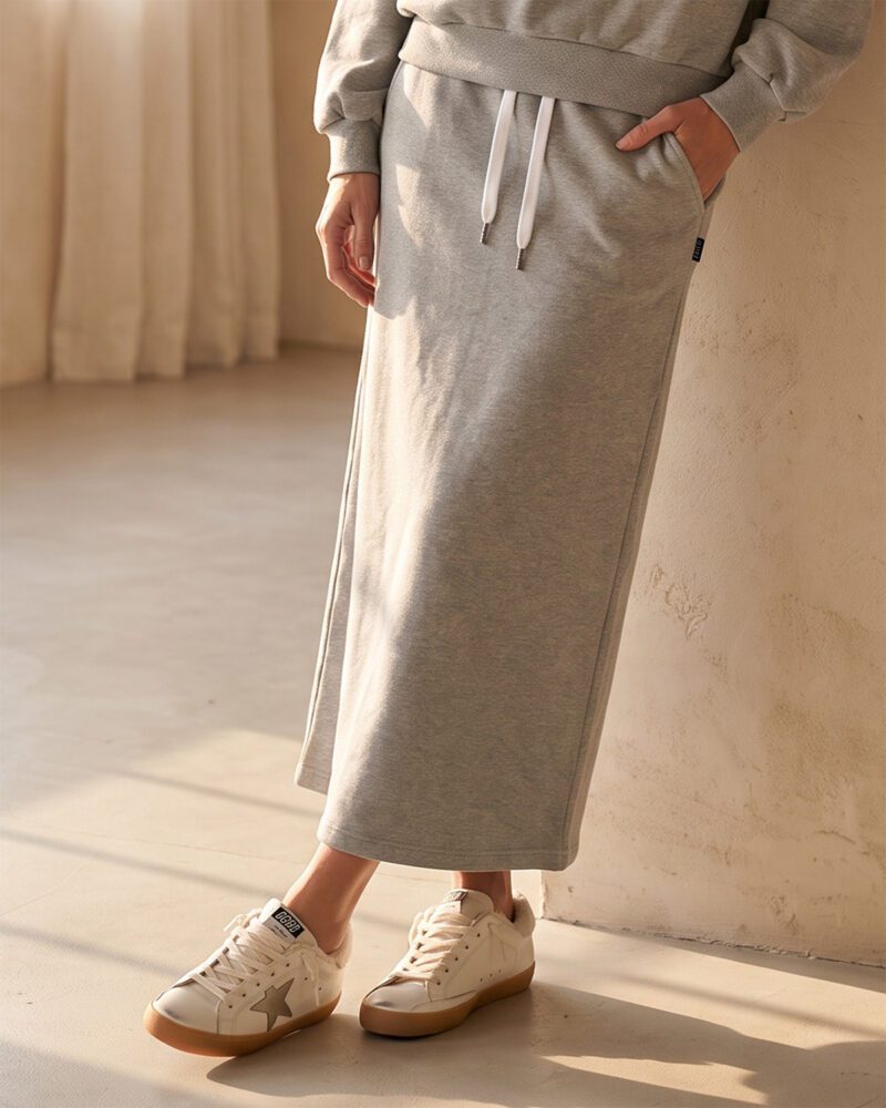 Grå Sweatshirt Kjol. Grey Sweatshirt Skirt. Graue Sweatshirt-Rock
